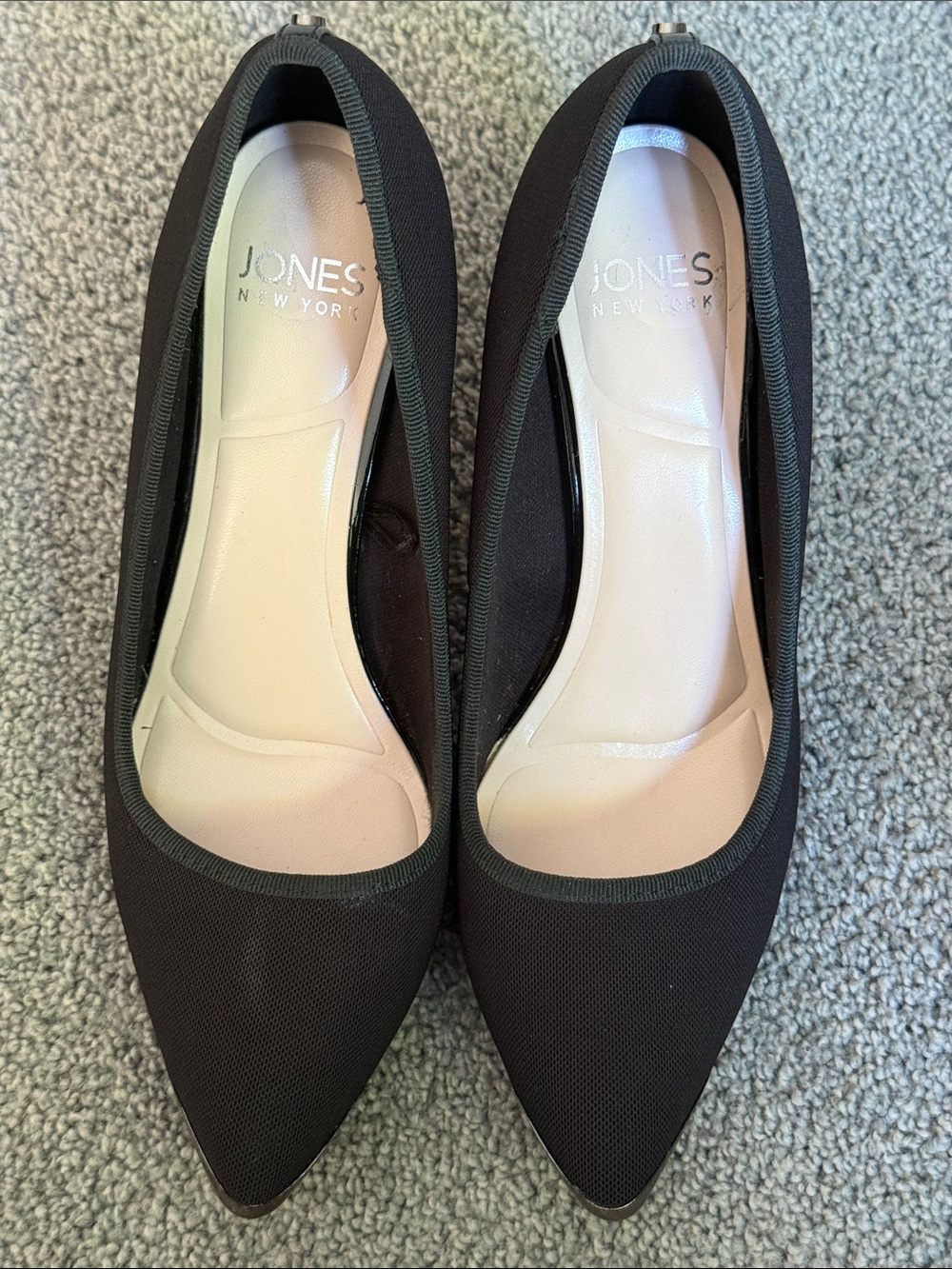 Jones New York Pointed Toe Slip-On “Belfry” 3” Heels. Studs & Toe Caps. Size 7
